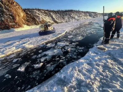 俄罗斯贝加尔湖旅游车辆坠湖致 7 名中国游客身亡，1 人获救