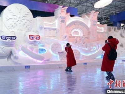 哈尔滨冰雪大世界今夏突破界限，太阳岛冰雪艺术馆开放迎客