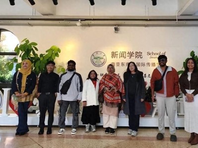 孟加拉博主探访春城！云大校园藏文艺，海埂大坝喂海鸥超治愈