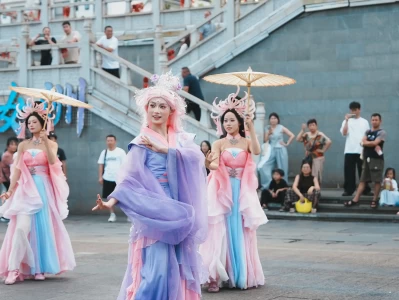 国庆期间婺女洲度假区非遗活动精彩不断，游客体验感十足