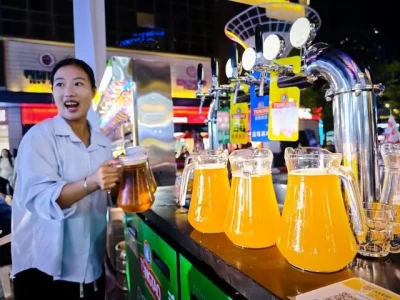 青岛欢乐海湾啤酒嘉年华启幕，消费亲民场景升级