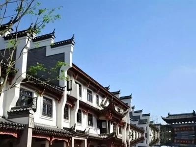 国庆中秋连休13天？想出行又怕酒店涨价，别当冤大头，看这招省钱