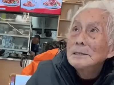96岁大爷43小时绿皮火车去西藏：高龄独行旅行背后的勇气与热爱