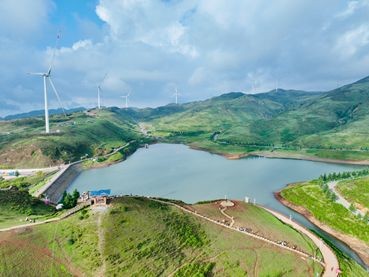 当多地高温预警，这里18℃成避暑热门！多彩贵州清凉出圈探秘？