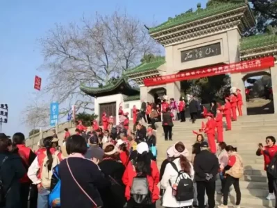 五一报团出游必看！新版旅游合同防强制消费
