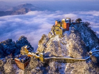 武当山：道教发源地、世界遗产，绝美景色与便捷交通全解析
