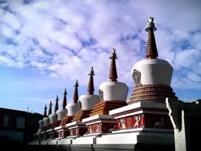 青海之旅不容错过的塔尔寺，宗教地位与艺术瑰宝并存