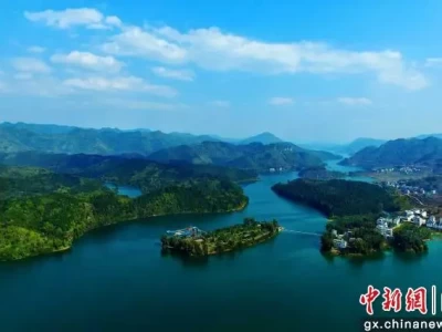 揭秘广西巴马长寿奥秘，游客超900万，旅游花费近百亿