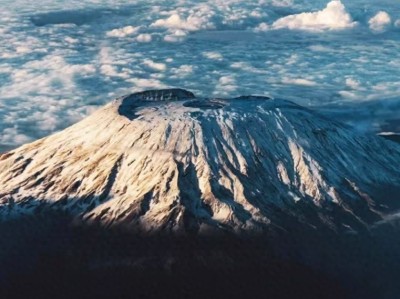 75万年自然奇迹乞力马扎罗山，因气候变暖或十年内消失？