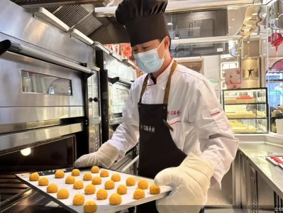 暑期北京旅游热 老字号门店人气高，创新产品吸睛