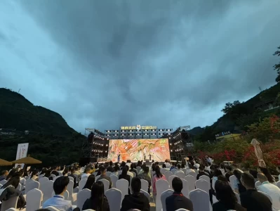 四川中秋国庆秋游攻略：官方推荐92处打卡地，层林尽染美翻天