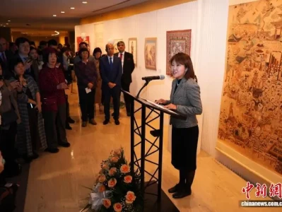 清华美院敦煌艺术展纽约开幕，艺术科技融合展现千年文化瑰宝