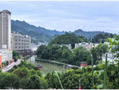 武陵山区鹤峰县：清廉文化与文旅融合，吸引游客领略独特魅力