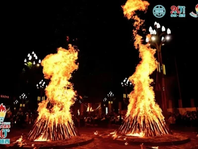 7月12日晚越西县星舞火把活动开启，网友齐赞火把节魅力