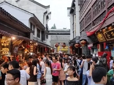 景区千篇一律，游客厌倦同质化旅游体验
