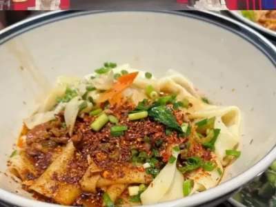 西安人对面食有多热爱？谚语为证，连露营都少不了