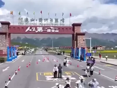 2026暑假避暑游火了！小城增速超大城市，外国游客也爱深度体验