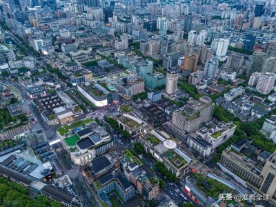 杭州湖滨步行街：千年诗意与时代脉搏交织的城市文化博物馆