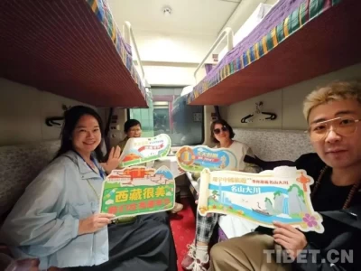 2025 年青藏高原旅游热，铁路文旅融合创新成效显著