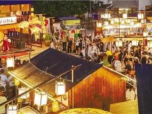 夜幕下瓦子集人潮涌动，探秘台州府城独特瓦子集的宋韵风情