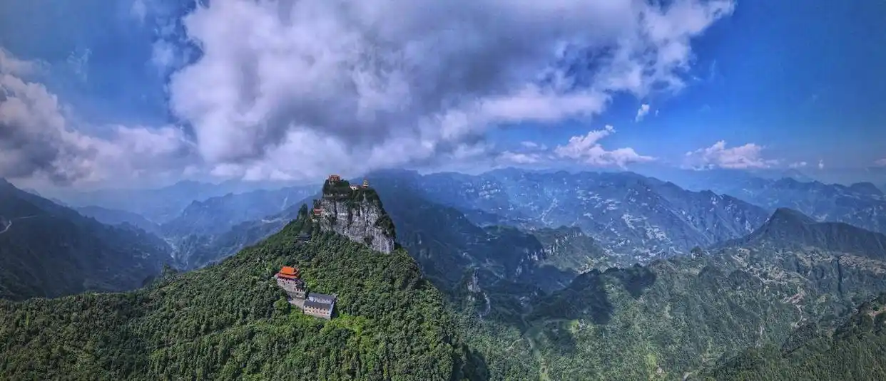 安庆旅游天柱山
