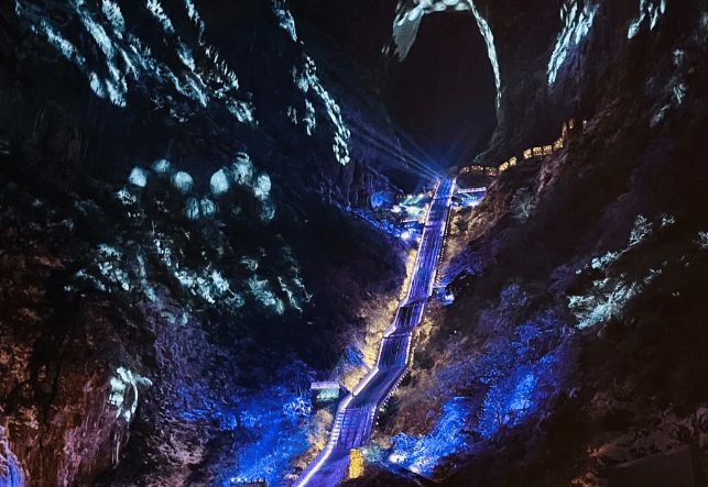 凤凰古镇旅游攻略