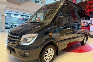 新世代全顺 福特 2.2T长轴9座中顶豪华型客车135马力