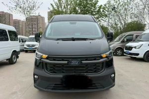 福特 T6 中轴中顶款小型六座客车